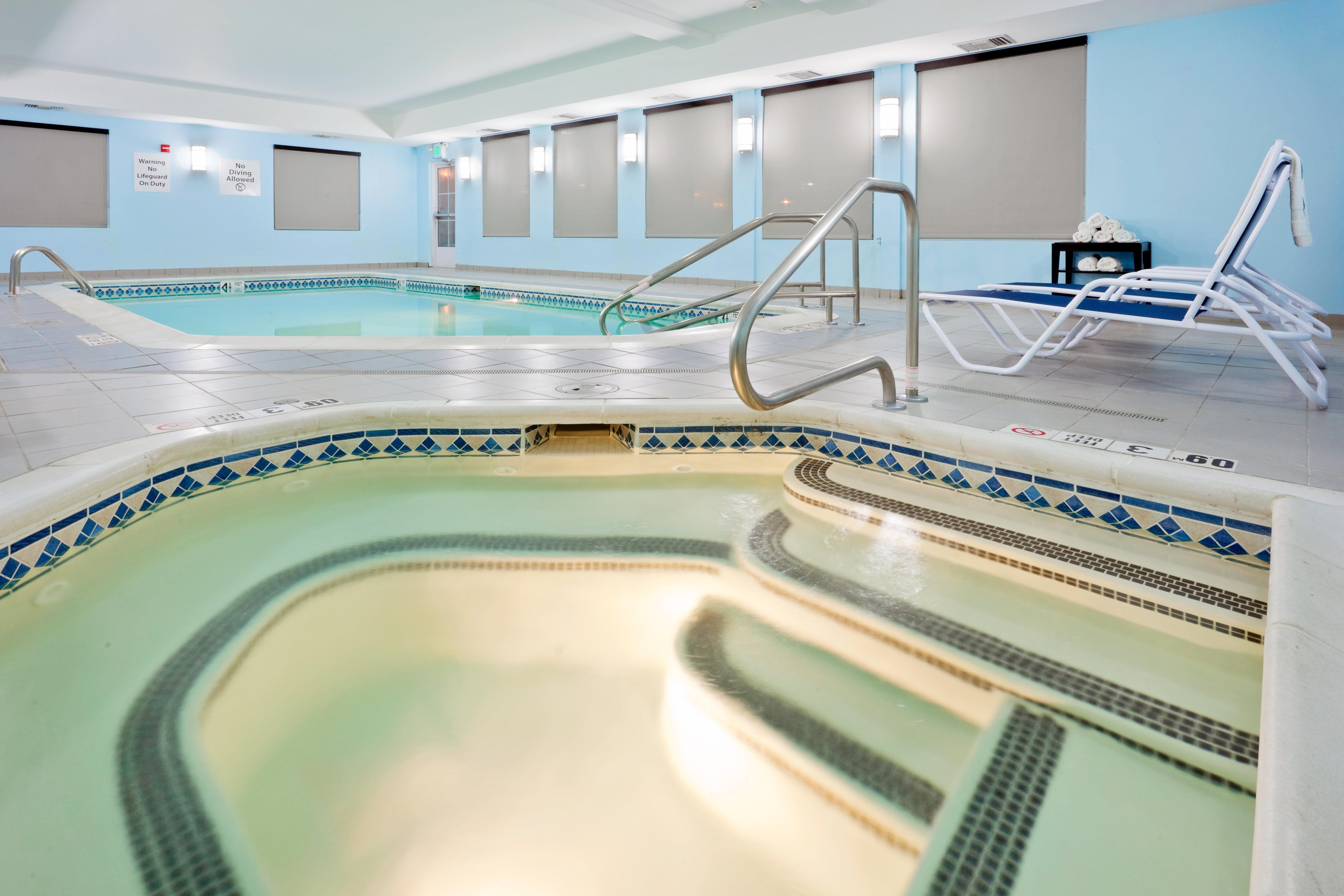 Holiday Inn Express Hotel & Suites West Coxsackie By Ihg Екстериор снимка
