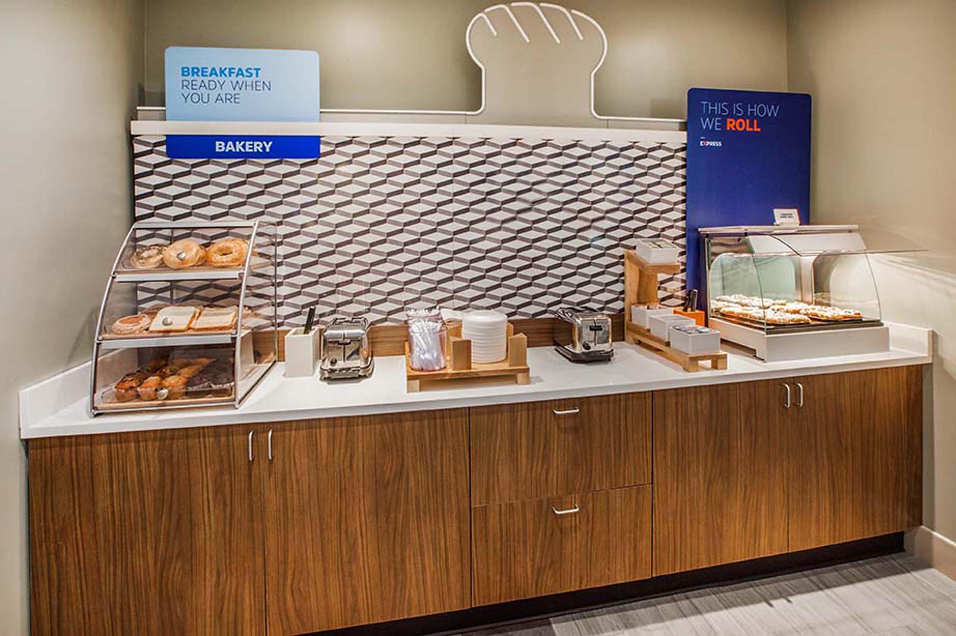 Holiday Inn Express Hotel & Suites West Coxsackie By Ihg Екстериор снимка