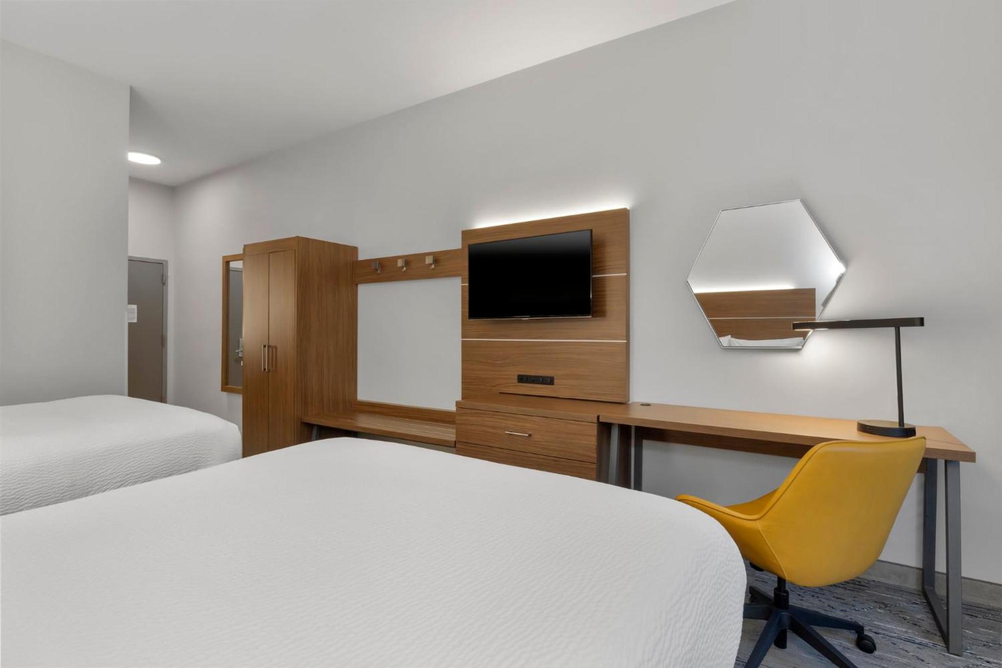 Holiday Inn Express Hotel & Suites West Coxsackie By Ihg Екстериор снимка