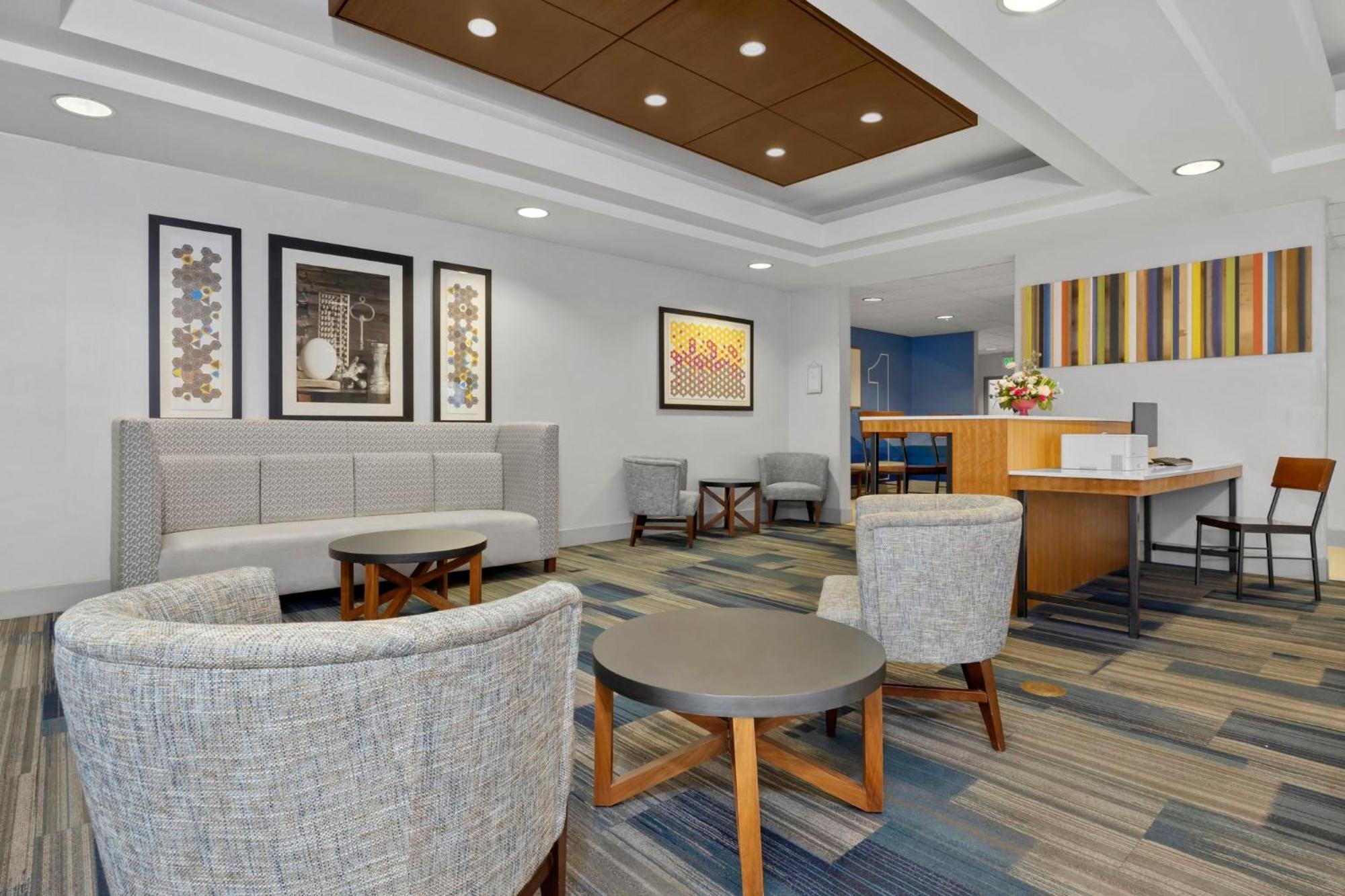 Holiday Inn Express Hotel & Suites West Coxsackie By Ihg Екстериор снимка